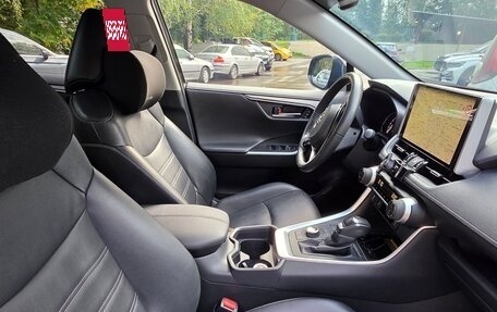 Toyota RAV4, 2021 год, 3 880 000 рублей, 17 фотография