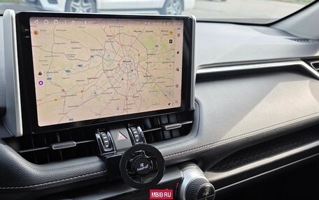 Toyota RAV4, 2021 год, 3 880 000 рублей, 29 фотография