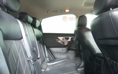 Infiniti QX70, 2013 год, 1 800 000 рублей, 11 фотография