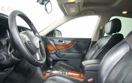 Infiniti QX70, 2013 год, 1 800 000 рублей, 9 фотография