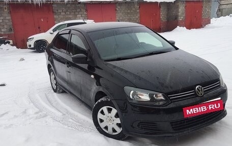 Volkswagen Polo VI (EU Market), 2011 год, 770 000 рублей, 2 фотография
