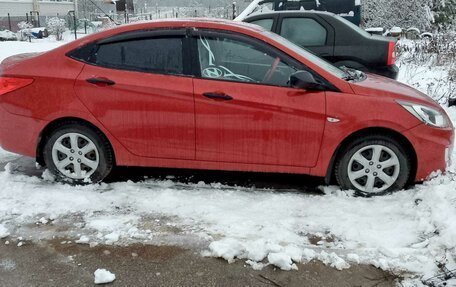 Hyundai Solaris II рестайлинг, 2011 год, 730 000 рублей, 4 фотография