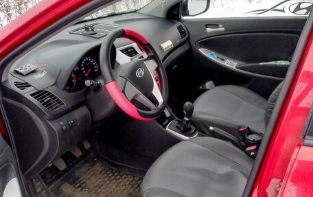 Hyundai Solaris II рестайлинг, 2011 год, 730 000 рублей, 7 фотография