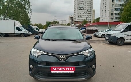 Toyota RAV4, 2018 год, 2 570 000 рублей, 4 фотография