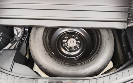 Toyota RAV4, 2018 год, 2 570 000 рублей, 16 фотография