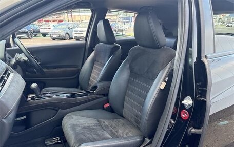 Honda Vezel, 2016 год, 1 290 000 рублей, 7 фотография