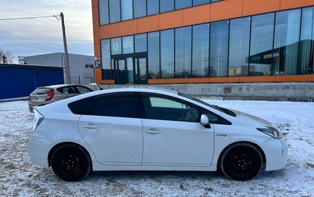Toyota Prius, 2012 год, 1 300 000 рублей, 3 фотография