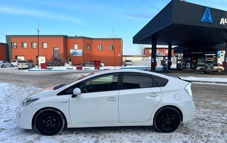 Toyota Prius, 2012 год, 1 300 000 рублей, 5 фотография