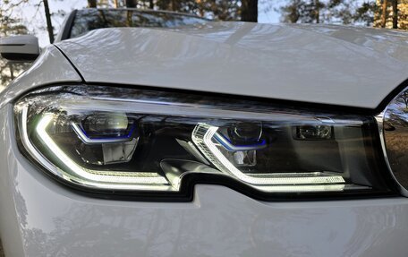 BMW 3 серия, 2021 год, 3 990 000 рублей, 12 фотография