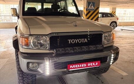 Toyota Land Cruiser 70, 2021 год, 5 800 000 рублей, 3 фотография
