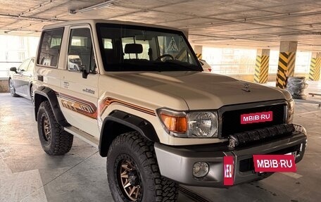 Toyota Land Cruiser 70, 2021 год, 5 800 000 рублей, 4 фотография