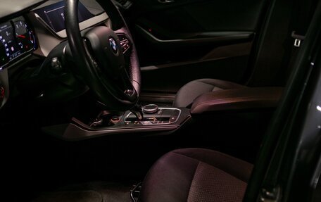 BMW 1 серия, 2021 год, 1 990 000 рублей, 24 фотография