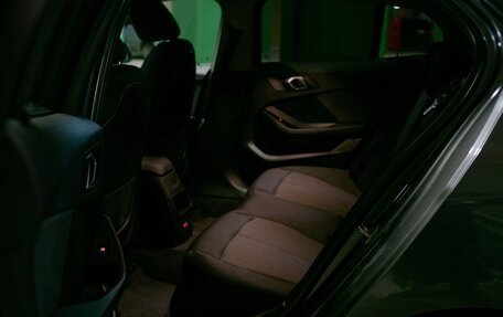 BMW 1 серия, 2021 год, 1 990 000 рублей, 30 фотография