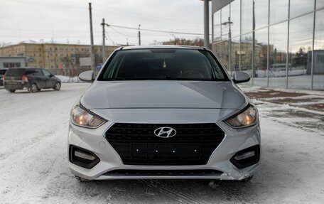 Hyundai Solaris II рестайлинг, 2017 год, 985 000 рублей, 2 фотография