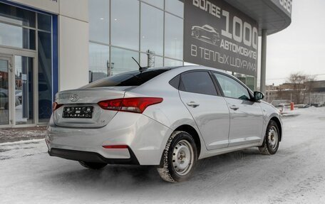 Hyundai Solaris II рестайлинг, 2017 год, 985 000 рублей, 5 фотография