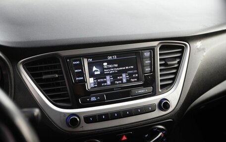 Hyundai Solaris II рестайлинг, 2017 год, 985 000 рублей, 12 фотография