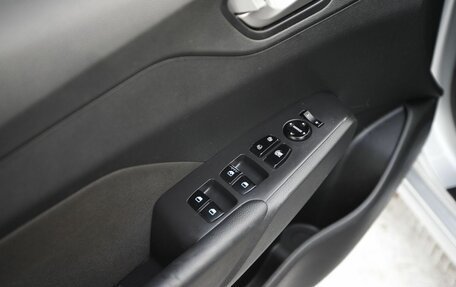 Hyundai Solaris II рестайлинг, 2017 год, 985 000 рублей, 9 фотография