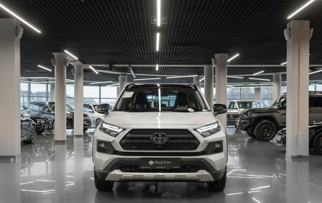 Toyota RAV4, 2025 год, 4 300 000 рублей, 3 фотография