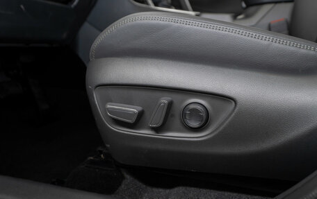 Toyota RAV4, 2025 год, 4 300 000 рублей, 20 фотография