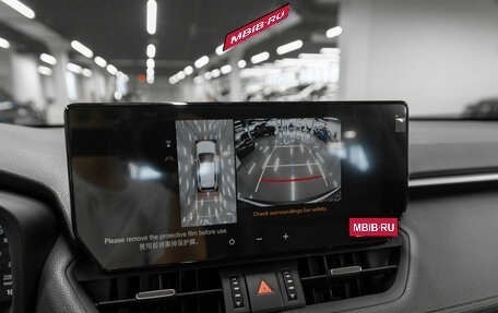 Toyota RAV4, 2025 год, 4 300 000 рублей, 16 фотография