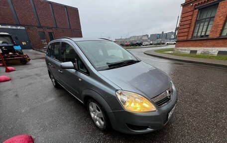 Opel Zafira B, 2008 год, 600 000 рублей, 3 фотография