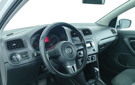Volkswagen Polo VI (EU Market), 2012 год, 847 000 рублей, 10 фотография