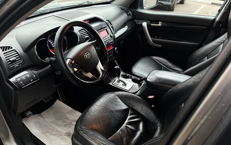 KIA Sorento II рестайлинг, 2010 год, 1 070 000 рублей, 9 фотография