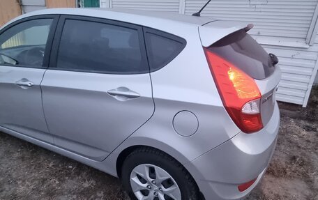 Hyundai Solaris II рестайлинг, 2013 год, 870 000 рублей, 8 фотография