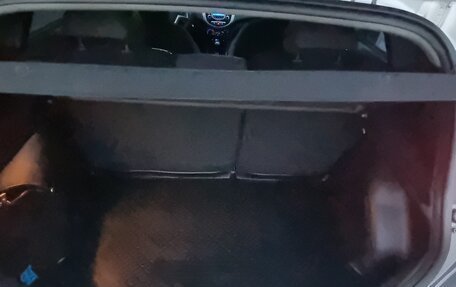 Hyundai Solaris II рестайлинг, 2013 год, 870 000 рублей, 16 фотография