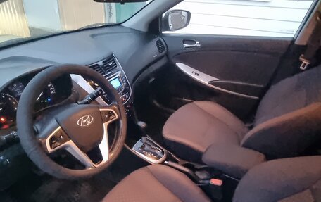 Hyundai Solaris II рестайлинг, 2013 год, 870 000 рублей, 15 фотография