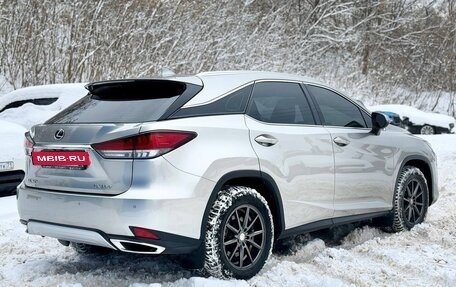 Lexus RX IV рестайлинг, 2020 год, 5 900 000 рублей, 4 фотография