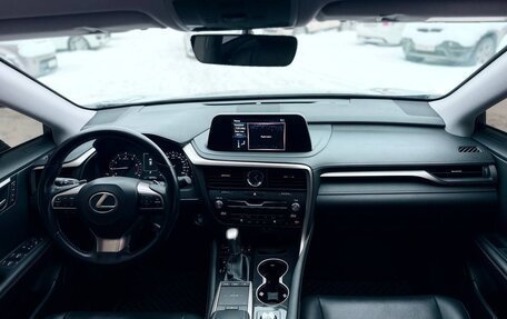 Lexus RX IV рестайлинг, 2020 год, 5 900 000 рублей, 16 фотография