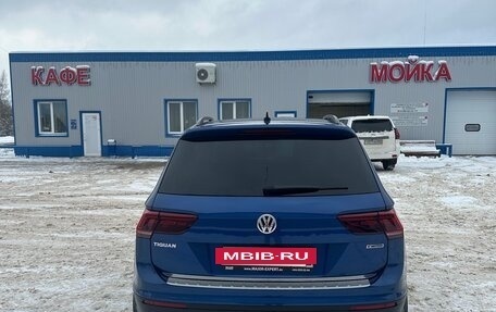 Volkswagen Tiguan II, 2020 год, 3 700 000 рублей, 16 фотография