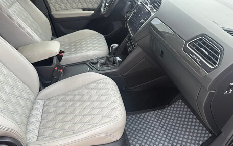 Volkswagen Tiguan II, 2020 год, 3 700 000 рублей, 20 фотография