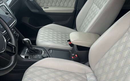 Volkswagen Tiguan II, 2020 год, 3 700 000 рублей, 31 фотография