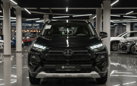 Toyota RAV4, 2025 год, 4 200 000 рублей, 3 фотография