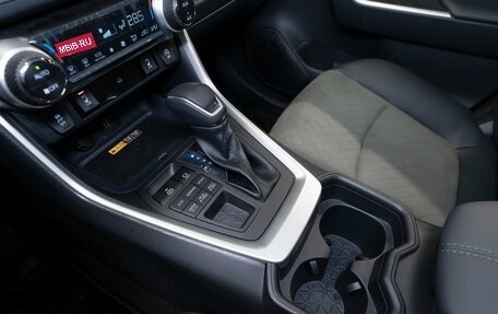 Toyota RAV4, 2025 год, 4 300 000 рублей, 15 фотография