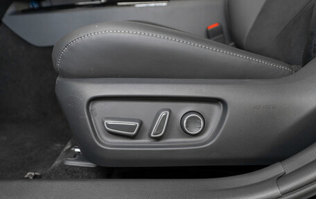 Toyota Camry, 2025 год, 4 600 000 рублей, 16 фотография