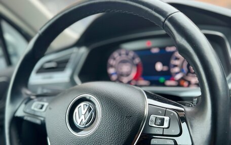 Volkswagen Tiguan II, 2018 год, 3 000 000 рублей, 3 фотография