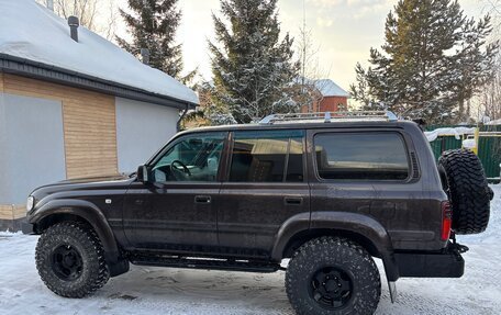 Toyota Land Cruiser 80 рестайлинг, 1997 год, 2 400 000 рублей, 3 фотография