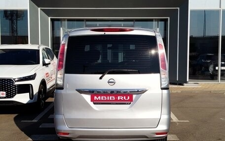 Nissan Serena IV, 2011 год, 1 090 000 рублей, 6 фотография