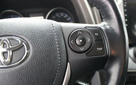 Toyota RAV4, 2017 год, 2 275 000 рублей, 13 фотография