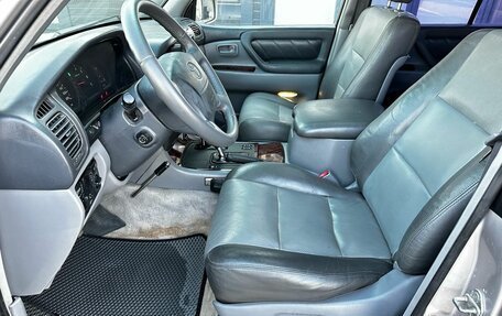 Toyota Land Cruiser 100 рестайлинг 2, 1999 год, 1 480 000 рублей, 10 фотография