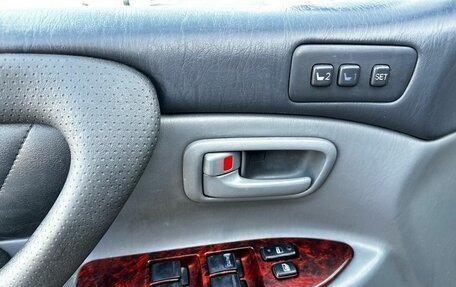 Toyota Land Cruiser 100 рестайлинг 2, 1999 год, 1 480 000 рублей, 15 фотография