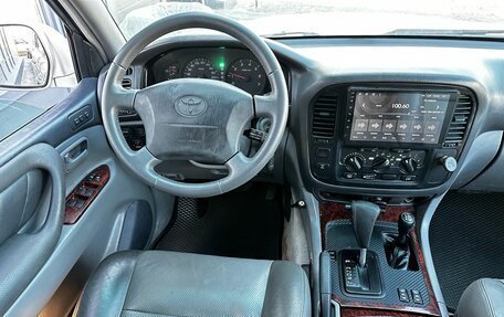 Toyota Land Cruiser 100 рестайлинг 2, 1999 год, 1 480 000 рублей, 17 фотография