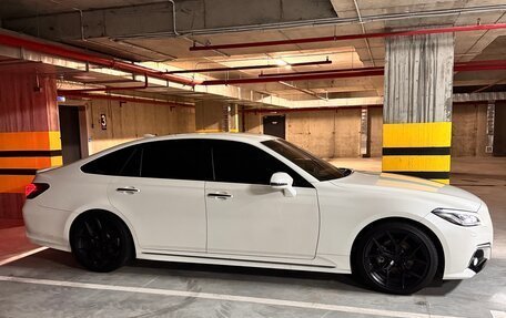 Toyota Crown, 2018 год, 3 300 000 рублей, 2 фотография