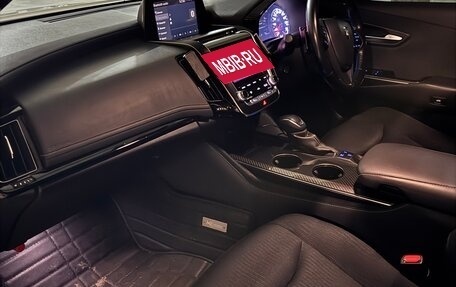 Toyota Crown, 2018 год, 3 300 000 рублей, 5 фотография