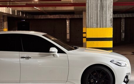 Toyota Crown, 2018 год, 3 300 000 рублей, 13 фотография