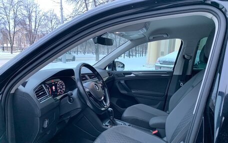 Volkswagen Tiguan II, 2017 год, 2 900 000 рублей, 3 фотография