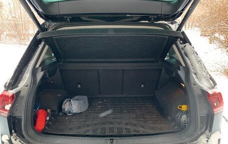 Volkswagen Tiguan II, 2017 год, 2 900 000 рублей, 11 фотография